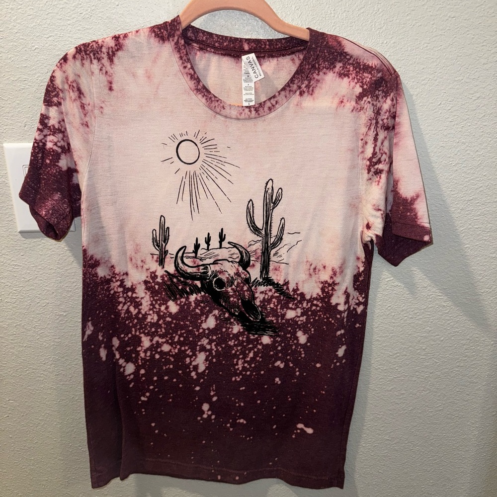 Women’s graphic tee